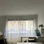 Modern Cozy Apartment In The Heart Of Paris